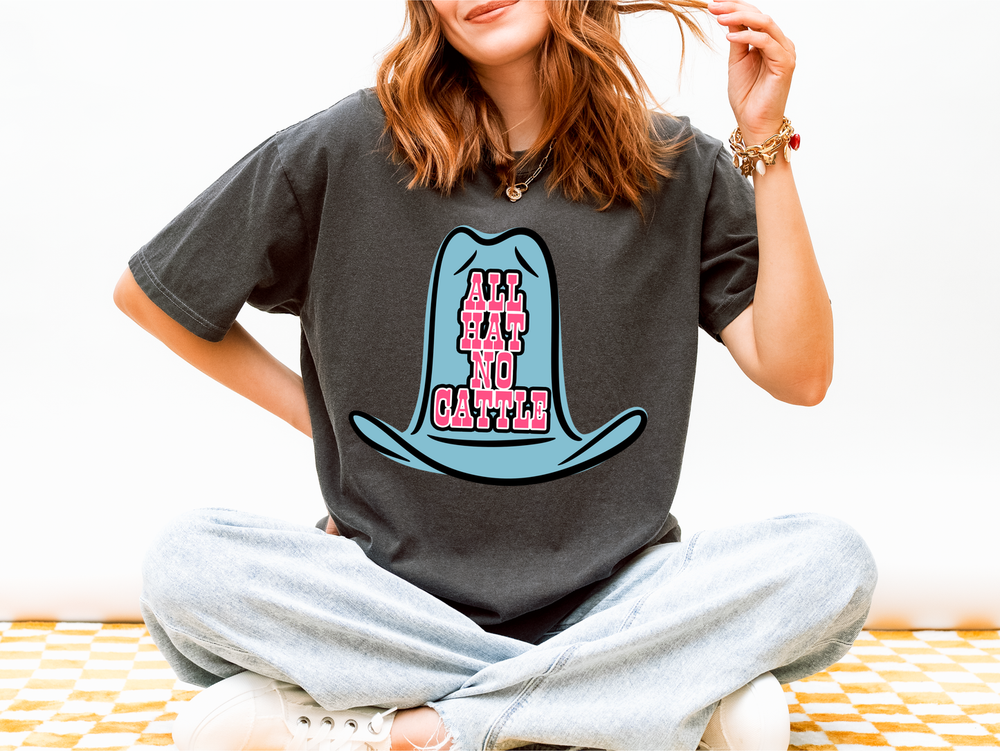ALL HAT NO CATTLE COWBOY HAT GRAPHIC TEE