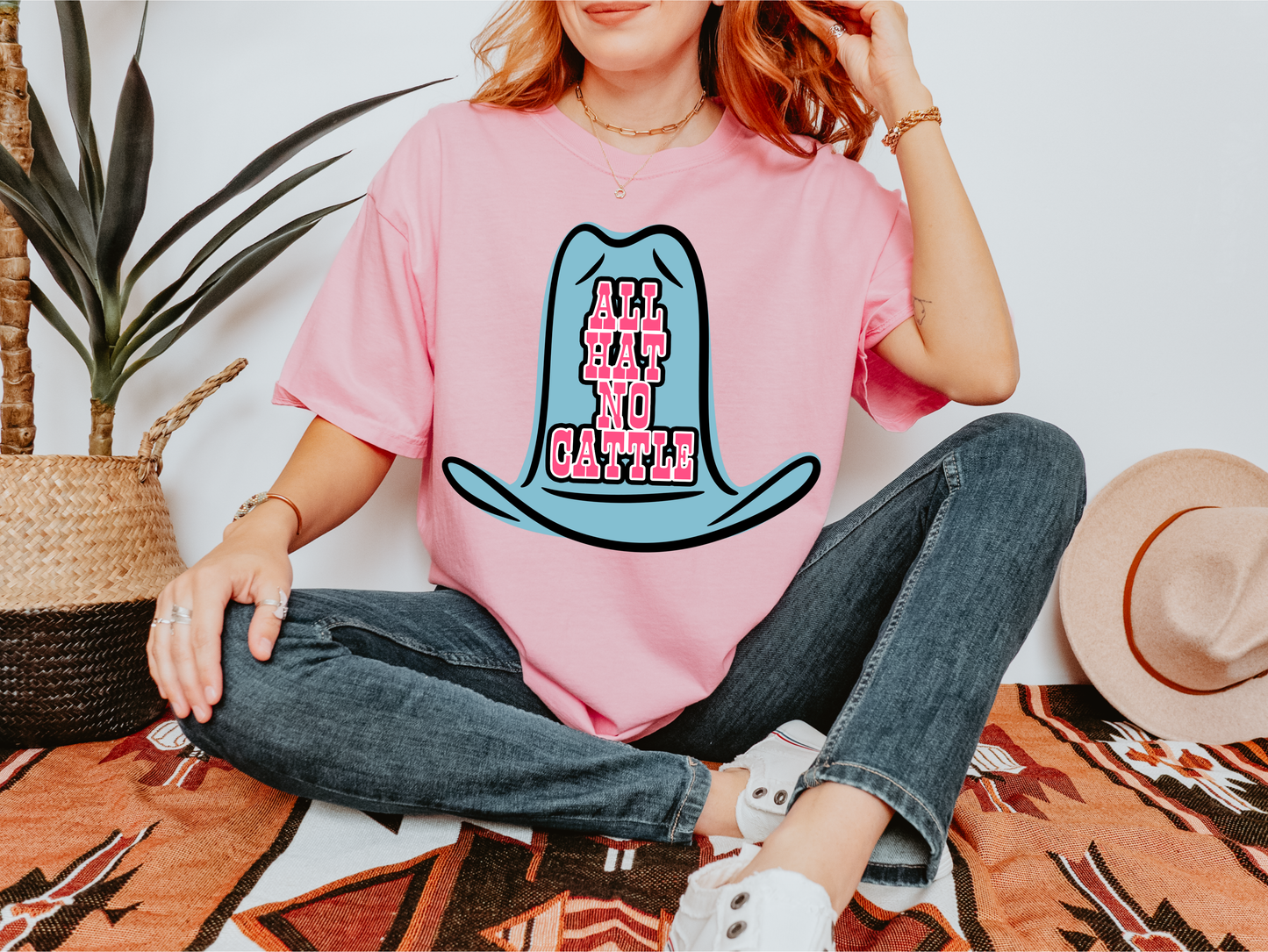 ALL HAT NO CATTLE COWBOY HAT GRAPHIC TEE